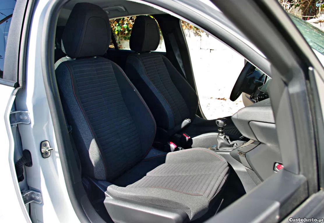 Peugeot 208 1.5 bluehdi allure — fotografia 7