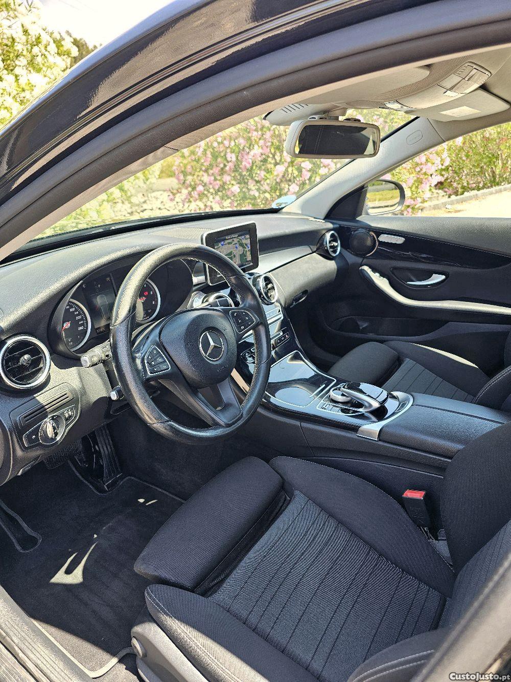 Mercedes-Benz C 220 D BlueTec — fotografia 8