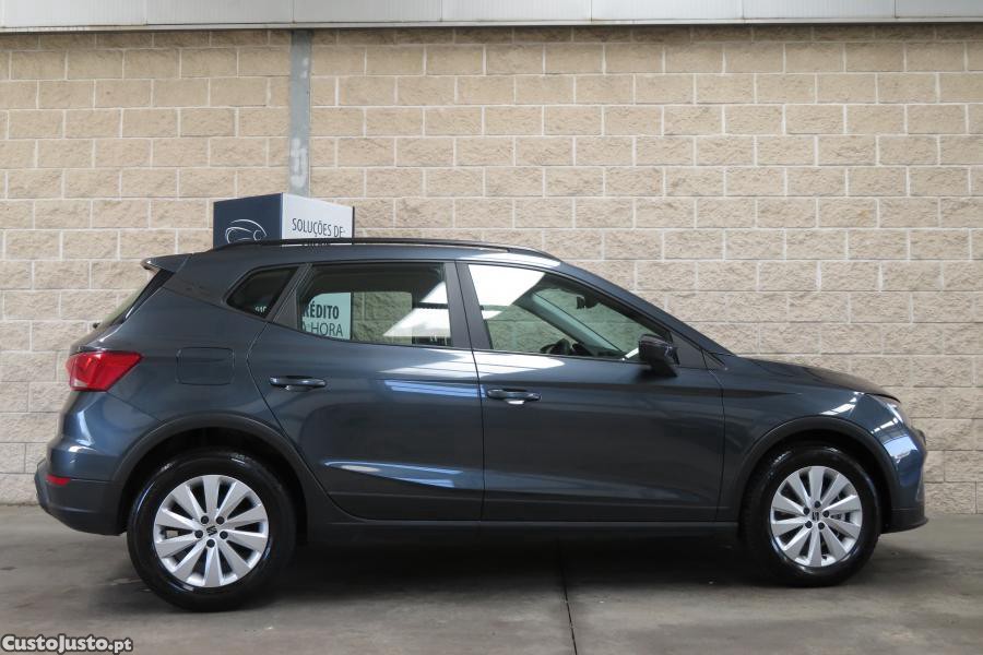 SEAT Arona 1.0 TSI Style — fotografia 2