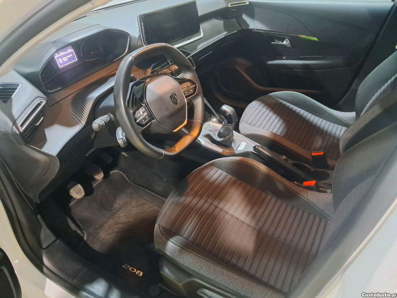 Peugeot 208 1.2 pure tech stile — photo 5