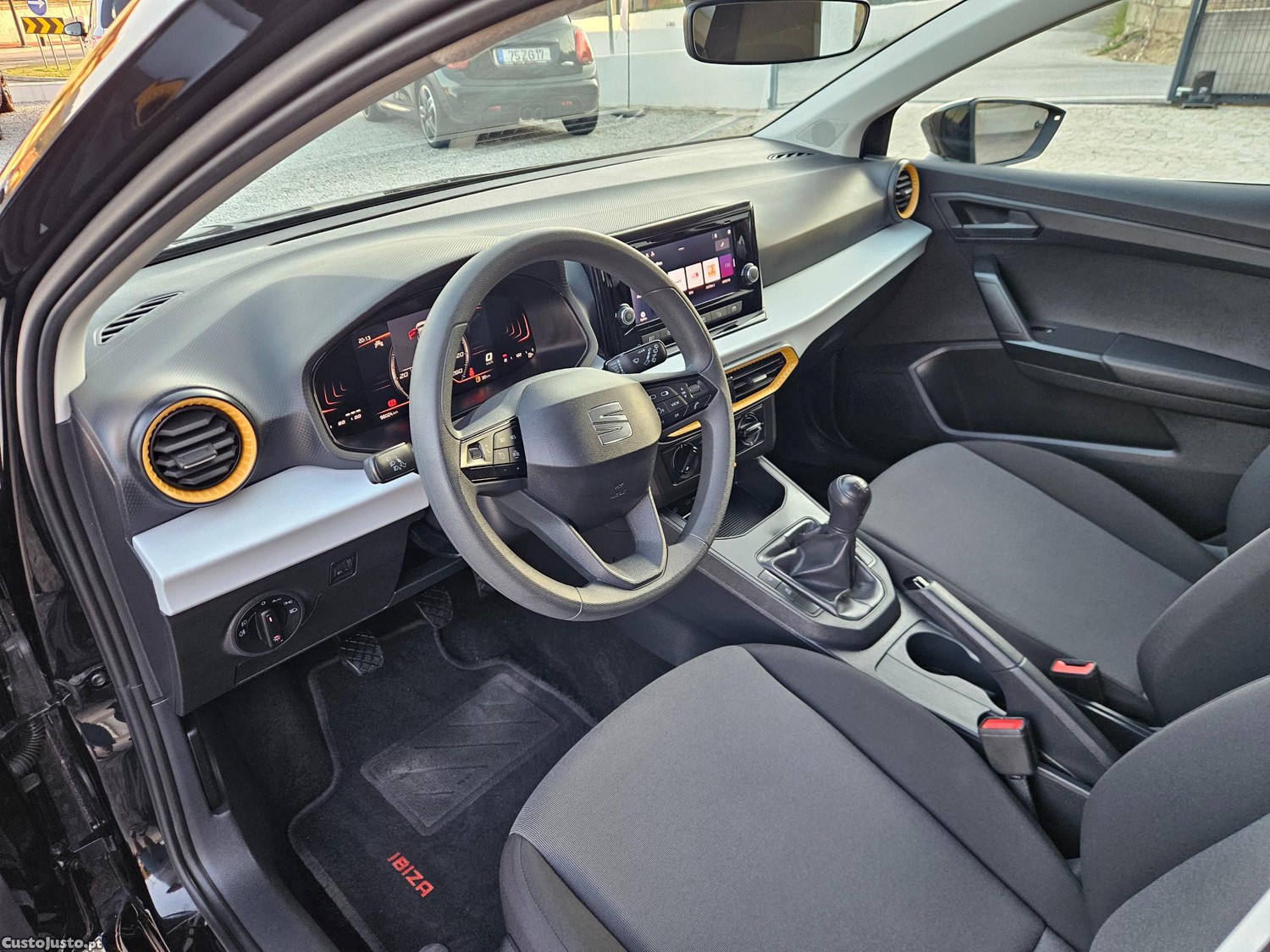 SEAT Ibiza 1.0 T Reference — fotografia 12
