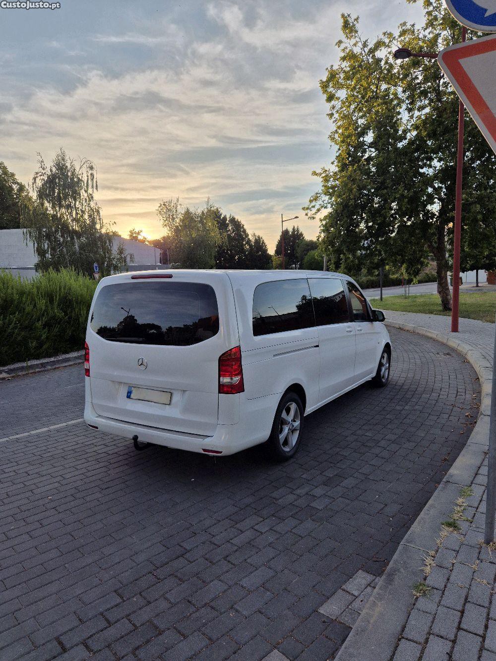 Mercedes-Benz Vito tourer 116cdi 2.2 163cv - 16 — fotografia 4