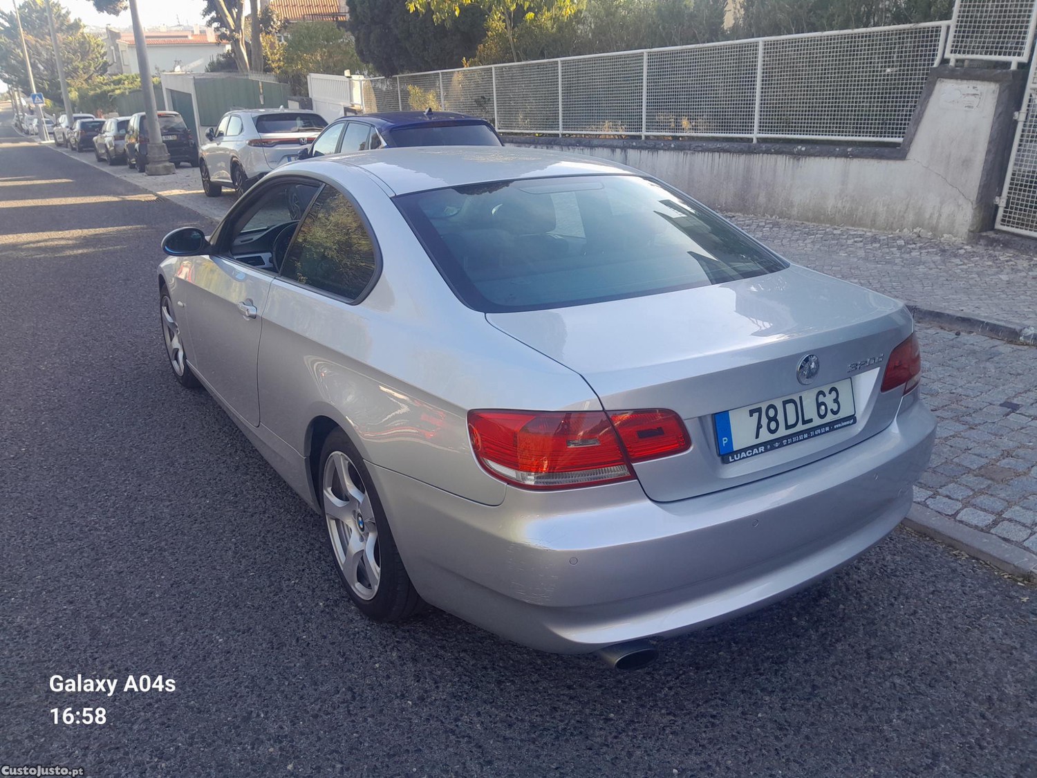 BMW 320 320d Coupé - 07 — photo 2