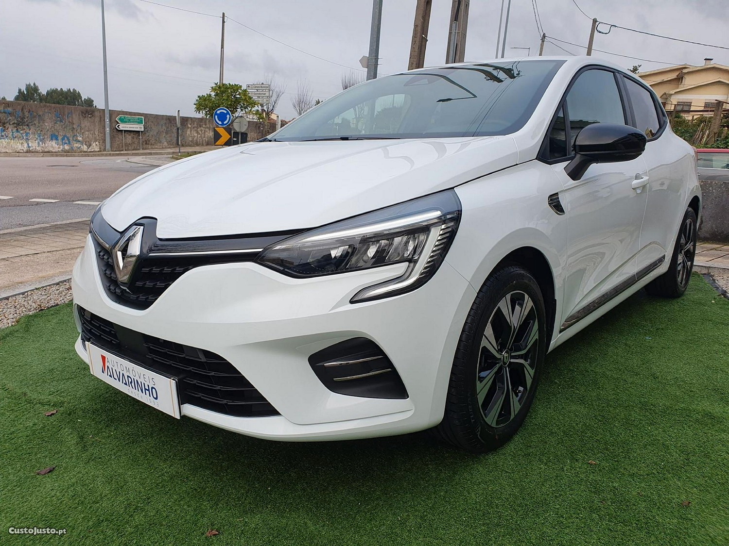 Renault Clio 1.0 TCe Limited - 22 — photo 5