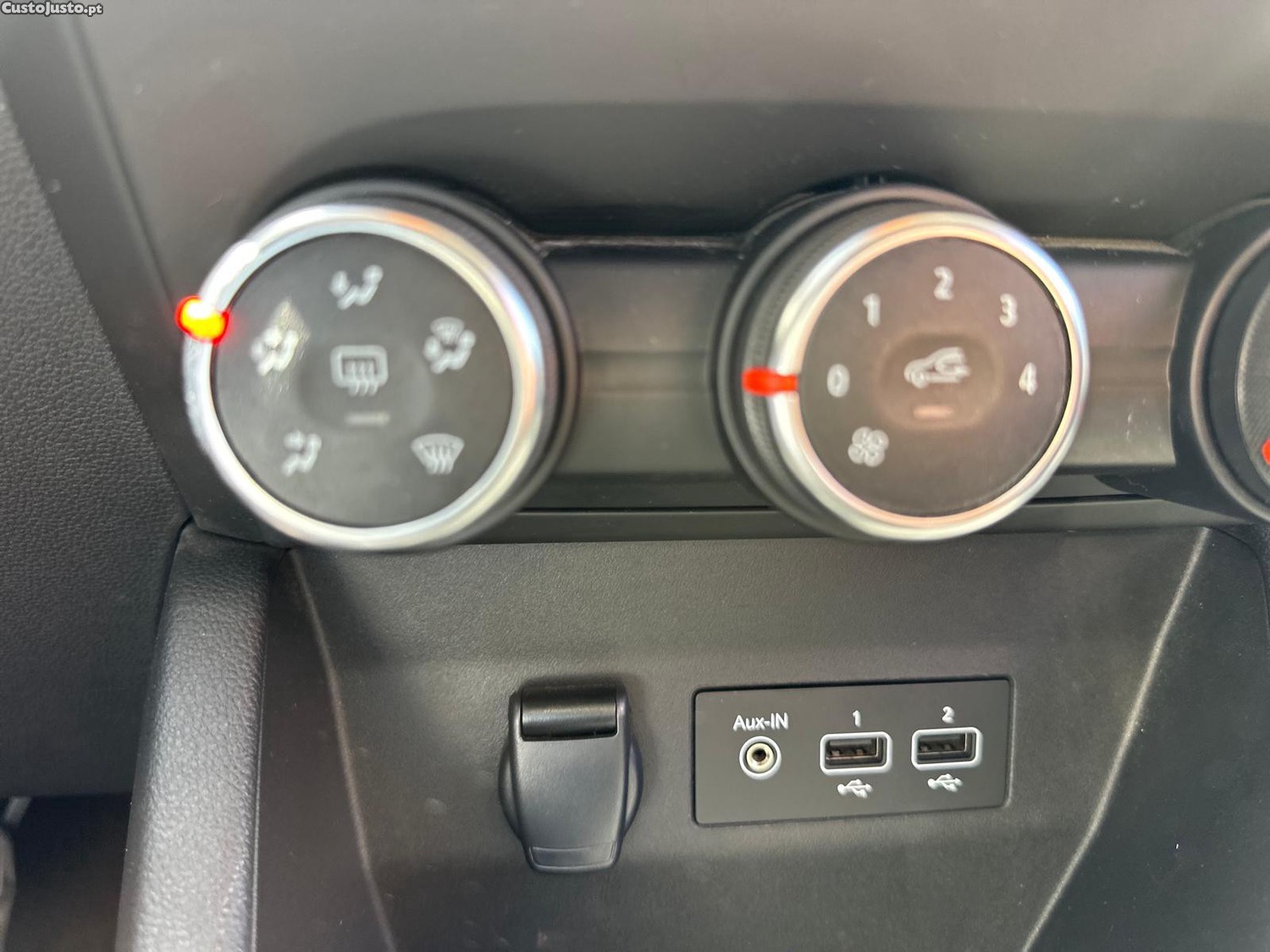 Renault Clio 1.0 TCe Techno — fotografia 4