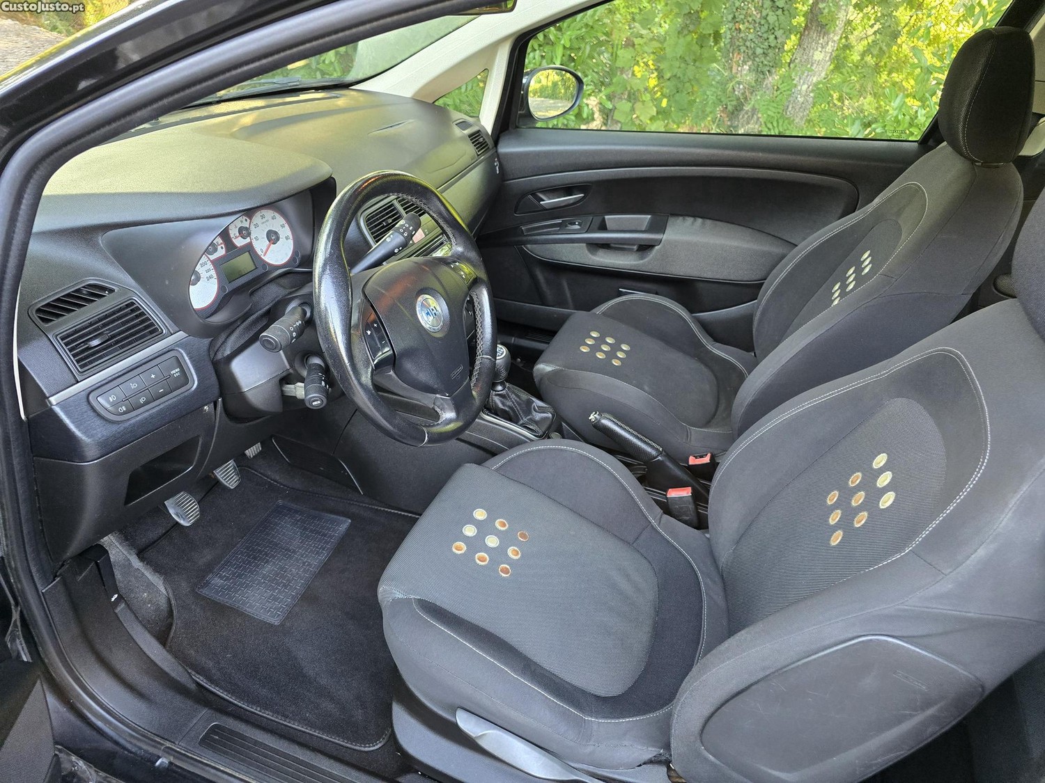 Fiat Grande Punto 1.3 JTD SPORT CAIXA 6 VELOCIDADES - 07 — photo 4
