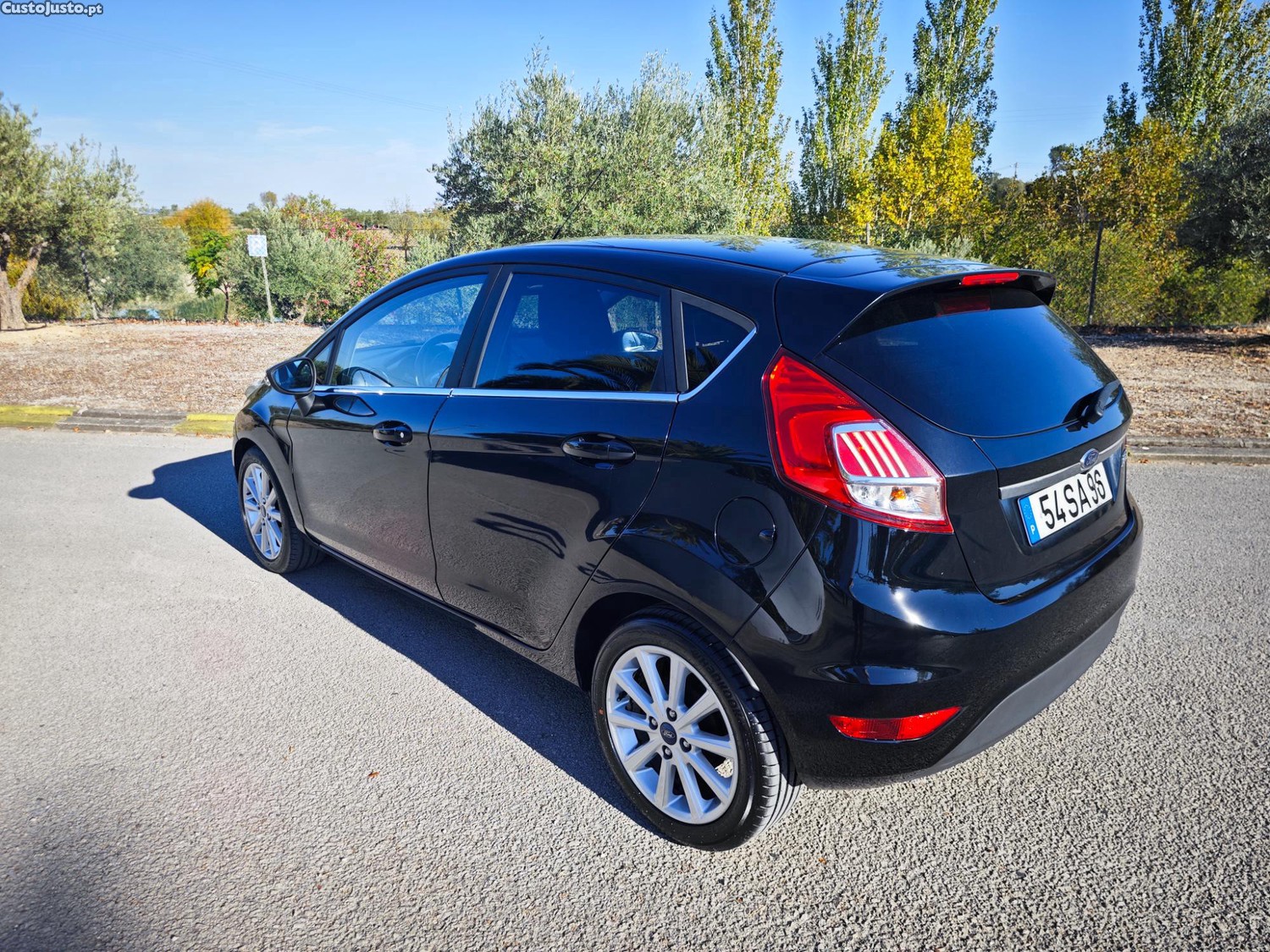 Ford Fiesta 1.5 TDCi Titanium - 16 — photo 2