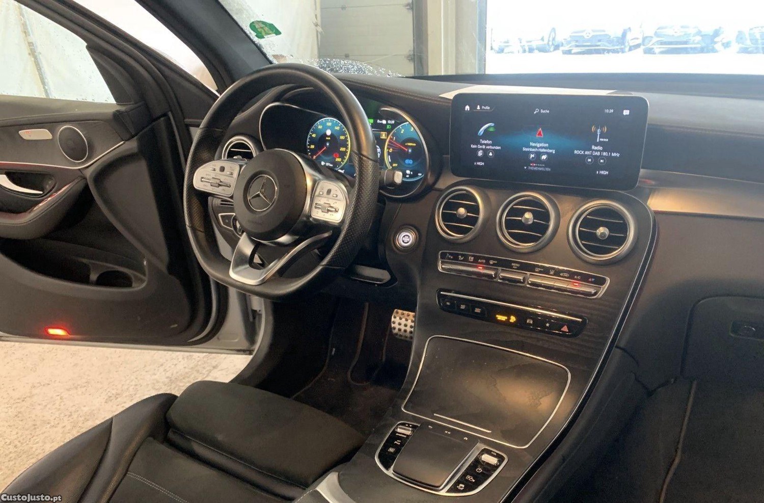 Mercedes-Benz GLC 300 Pack AMG — fotografia 2