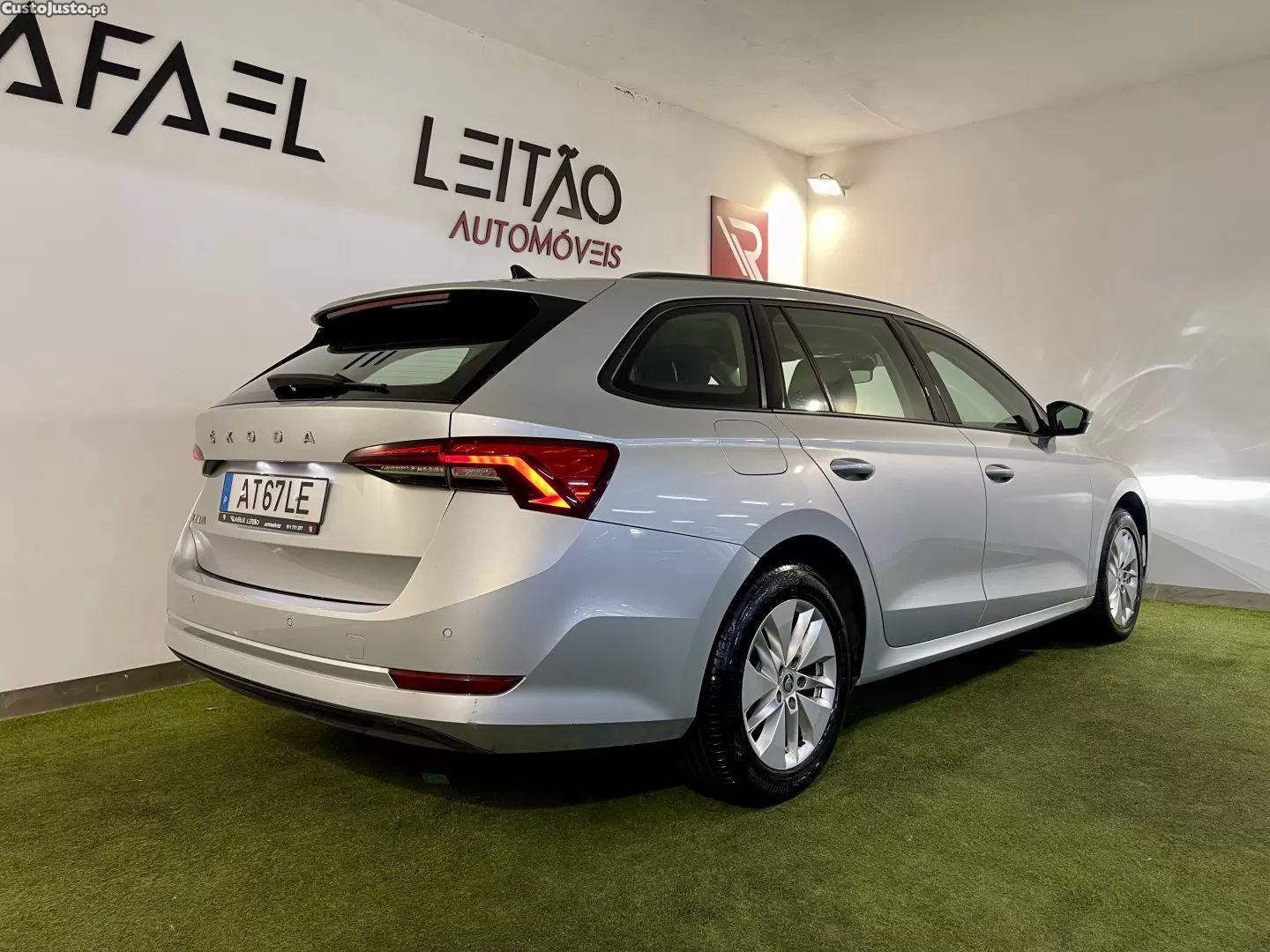 Skoda Octavia 2.0 tdi ambition dsg - 22 — photo 4