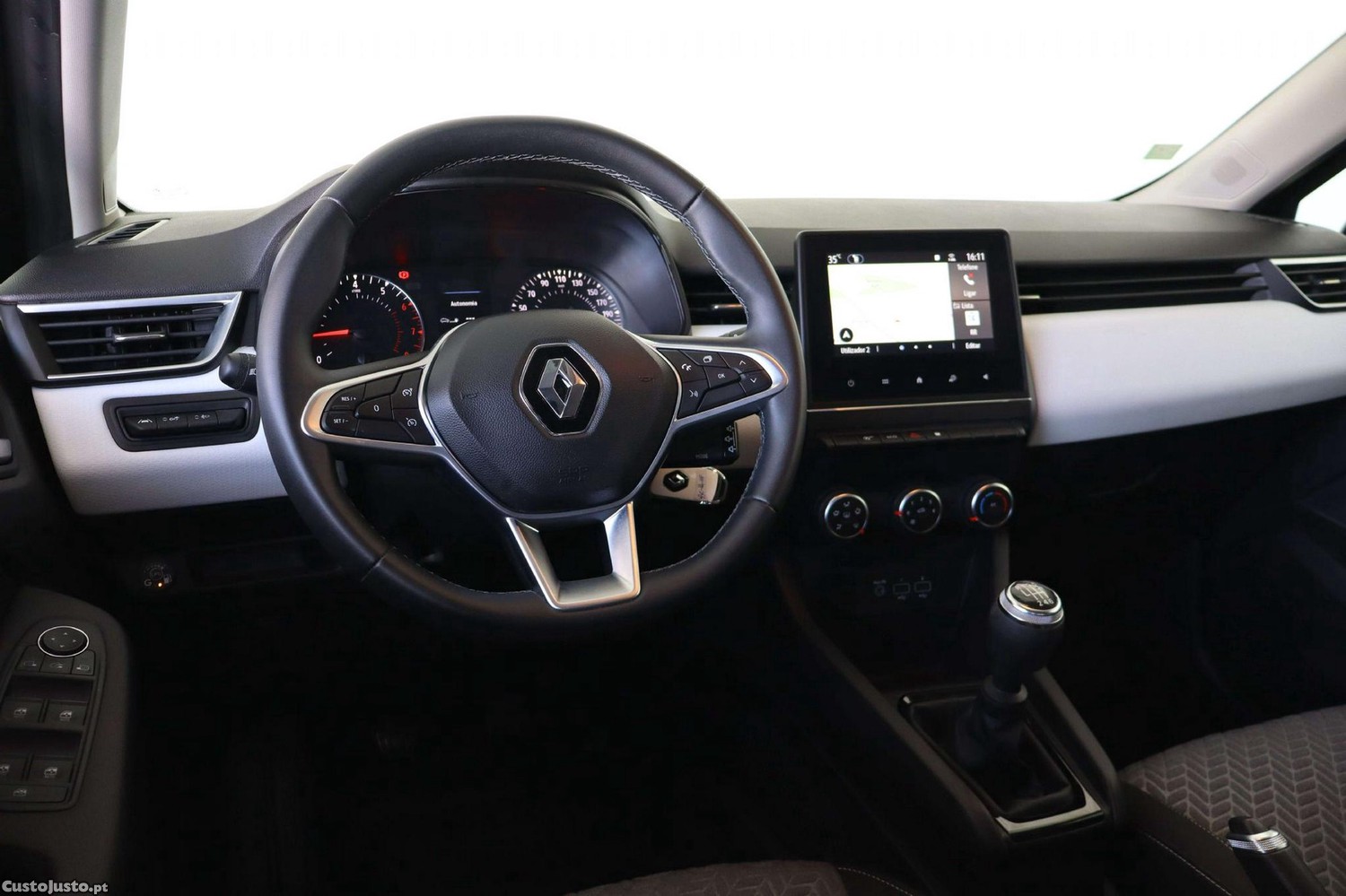 Renault Clio 1.O TCe Evolution Bi-Fuel — fotografia 11