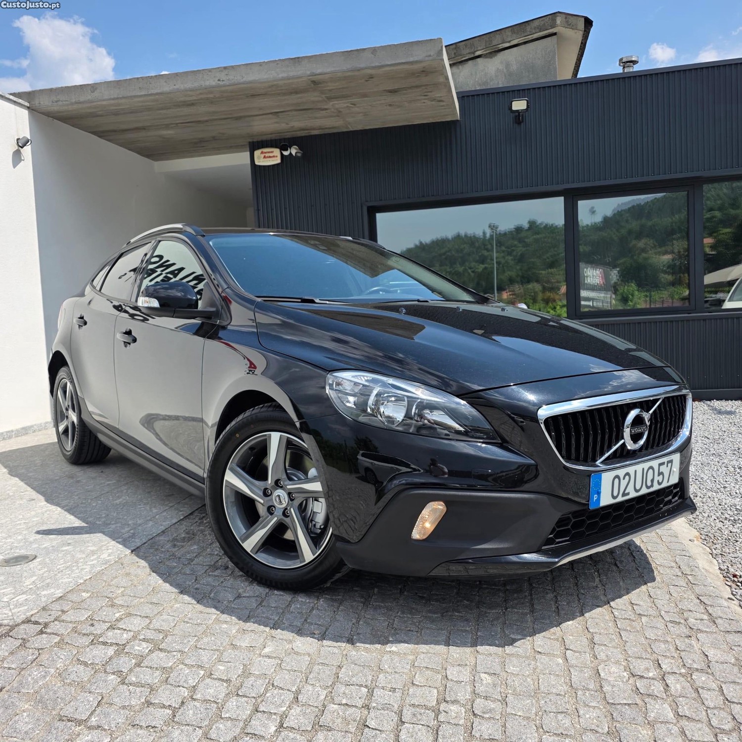 Volvo V40 Cross Country 2.0 D2 Momentum - 18 — photo 4