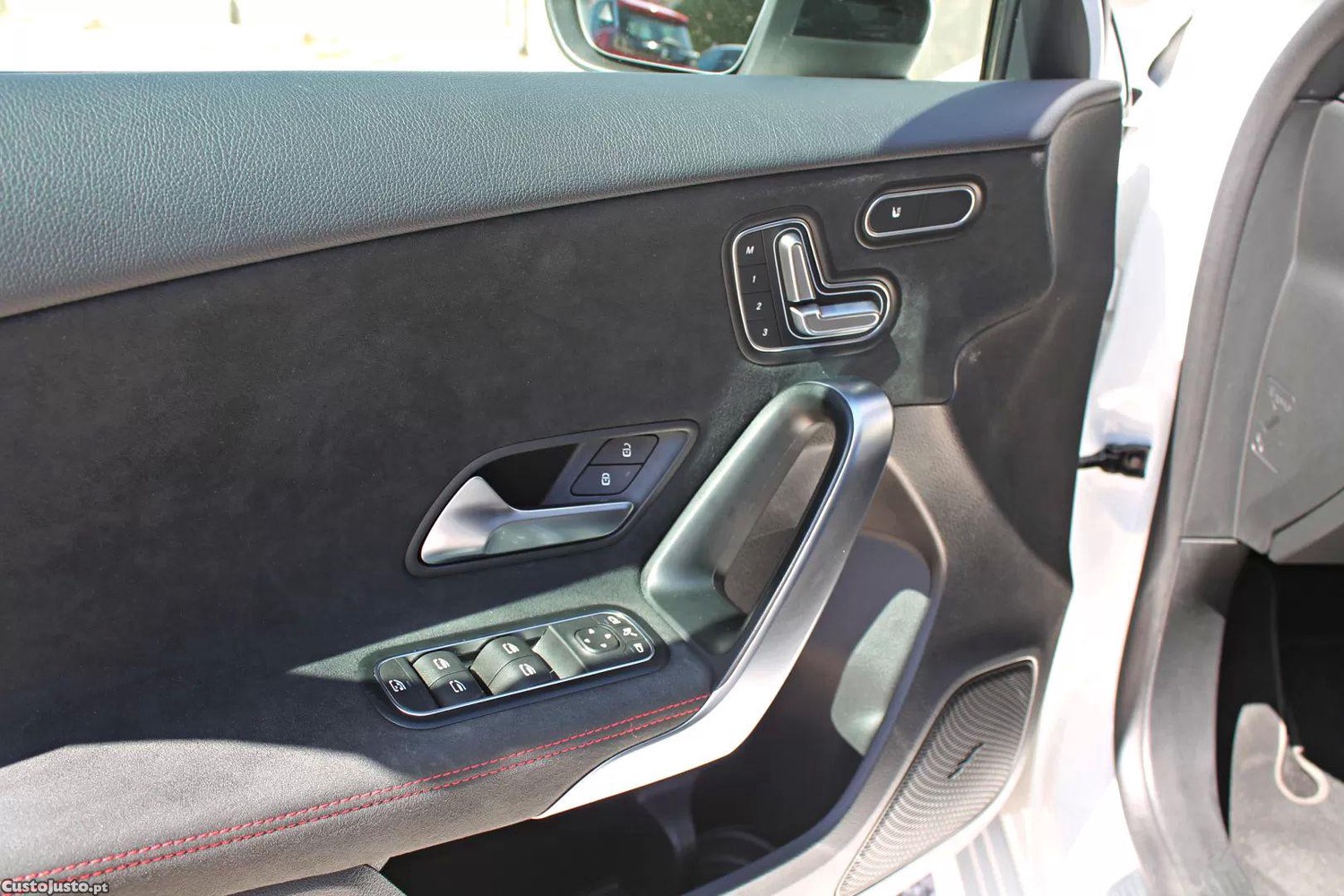 Mercedes-Benz A 180 7g-dct amg line — fotografia 6
