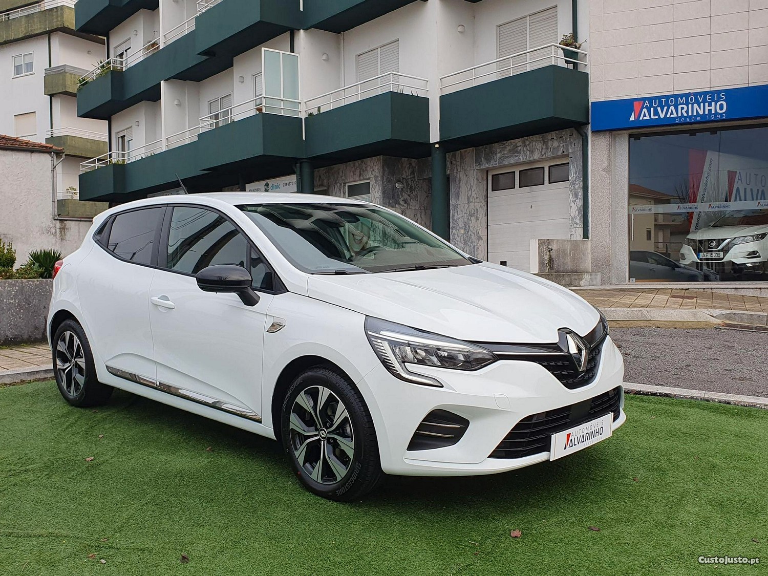Renault Clio 1.0 TCe Limited - 22 — photo 4