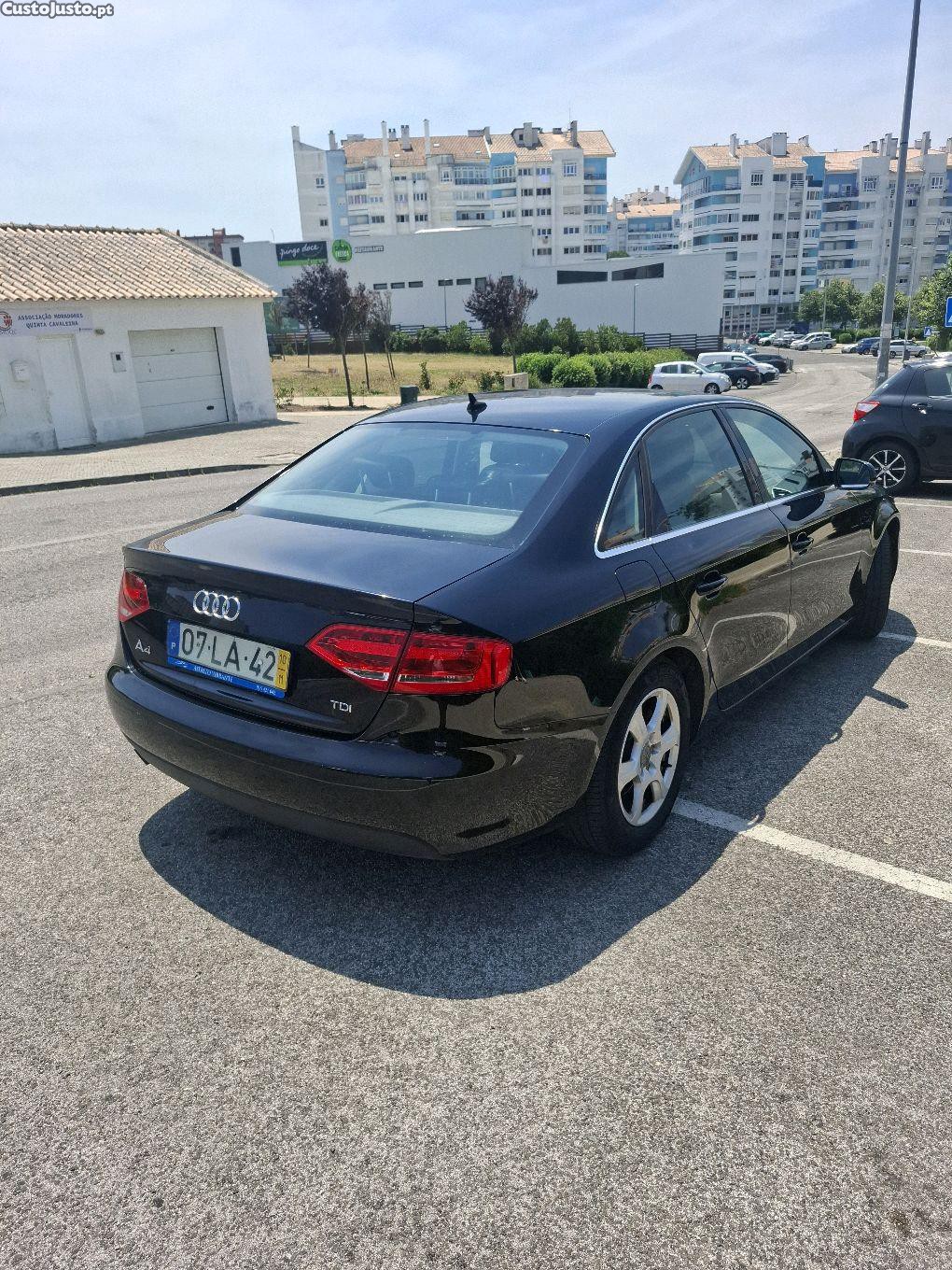 Audi A4 .B8 2.0TDI .192.000km Possibilidade Financiamento — fotografia 8