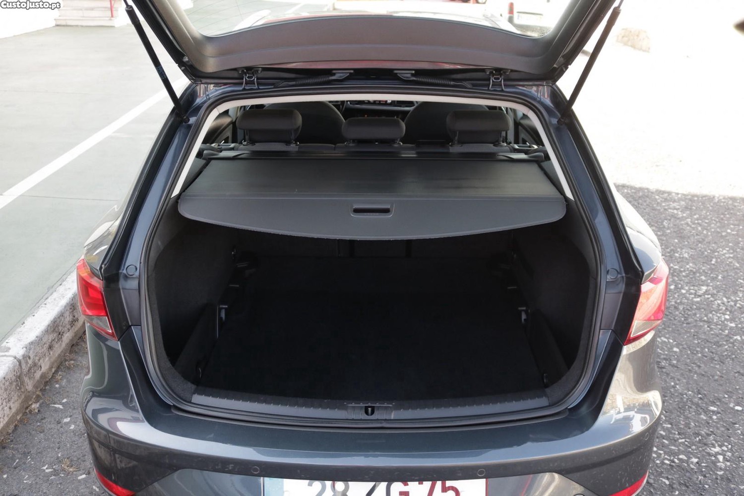 SEAT Leon ST 1.6 TDI Style 115cv — fotografia 47