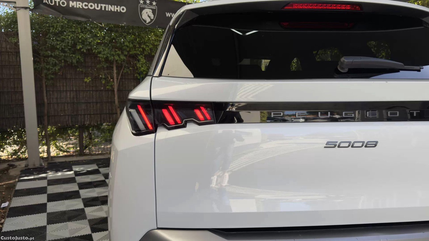 Peugeot 5008 1.2 hybrid allure e-dcs6 - 26 — photo 5