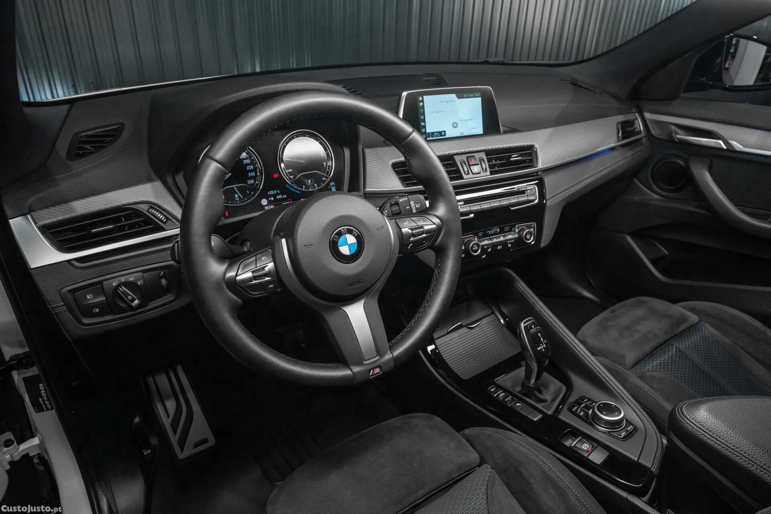 BMW X2 18 i sDrive Auto Pack M — fotografia 8