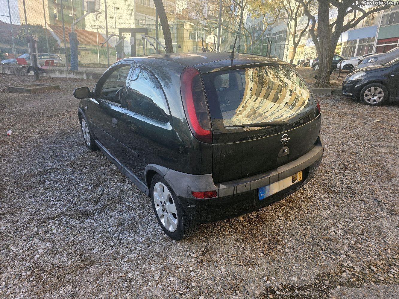 Opel Corsa C 1.2 Sport — fotografia 9
