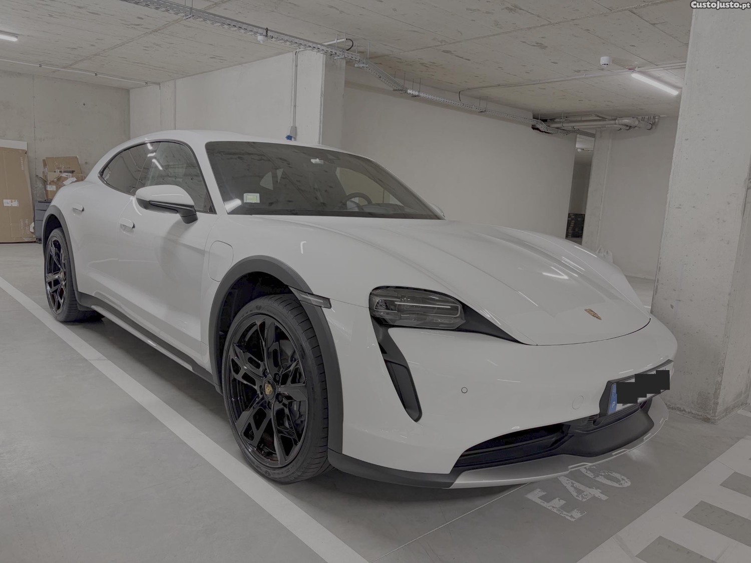 Porsche Taycan 4 Cross Turismo — fotografia 6
