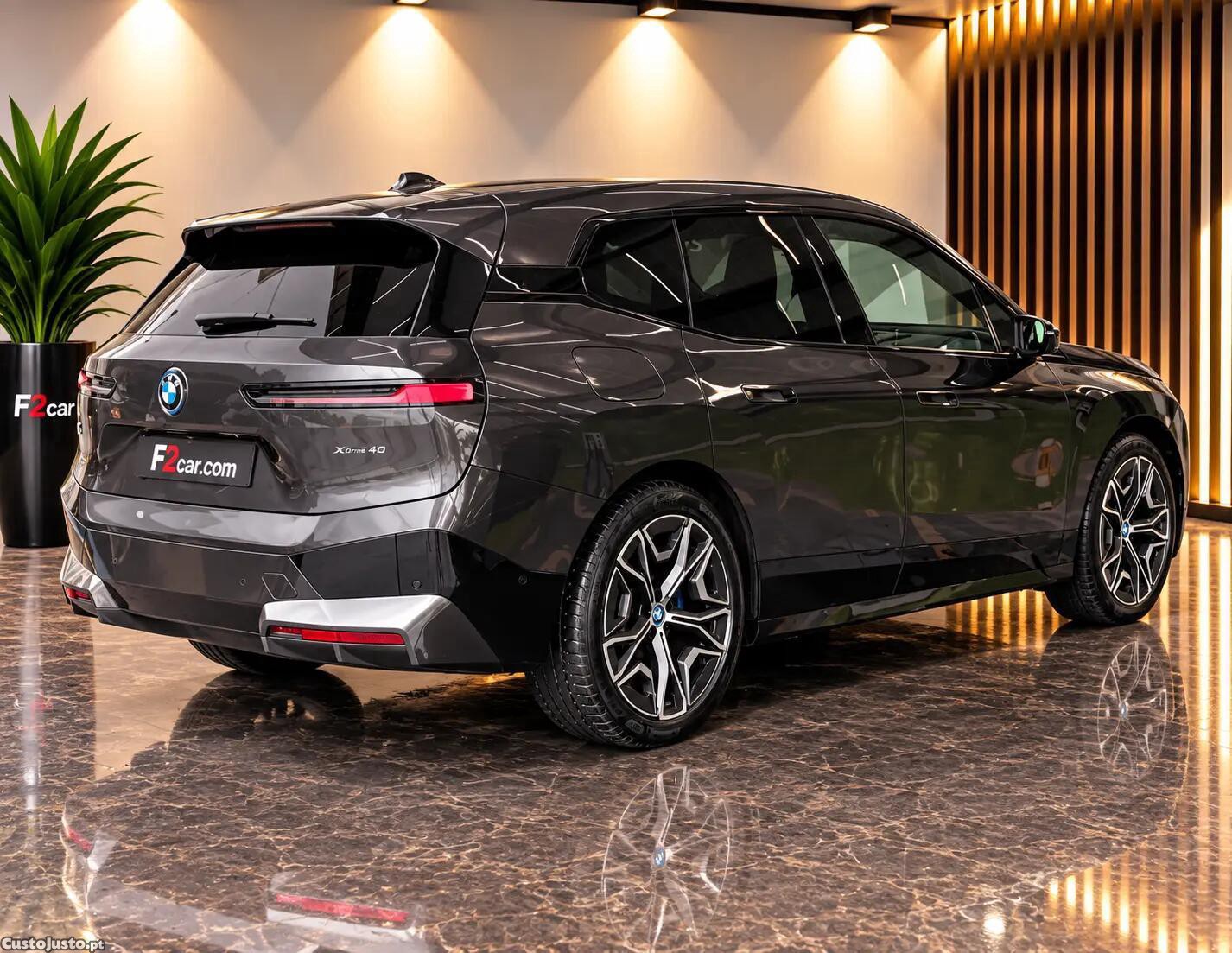 BMW iX xDrive 40 Pack Desportivo - 22 — photo 2