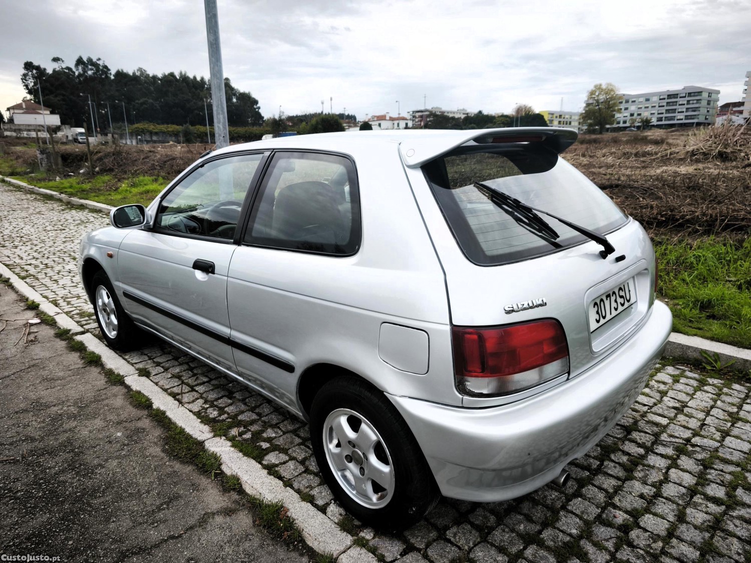 Suzuki Baleno 1.3 Gs Special Edition 130mil kms — photo 4