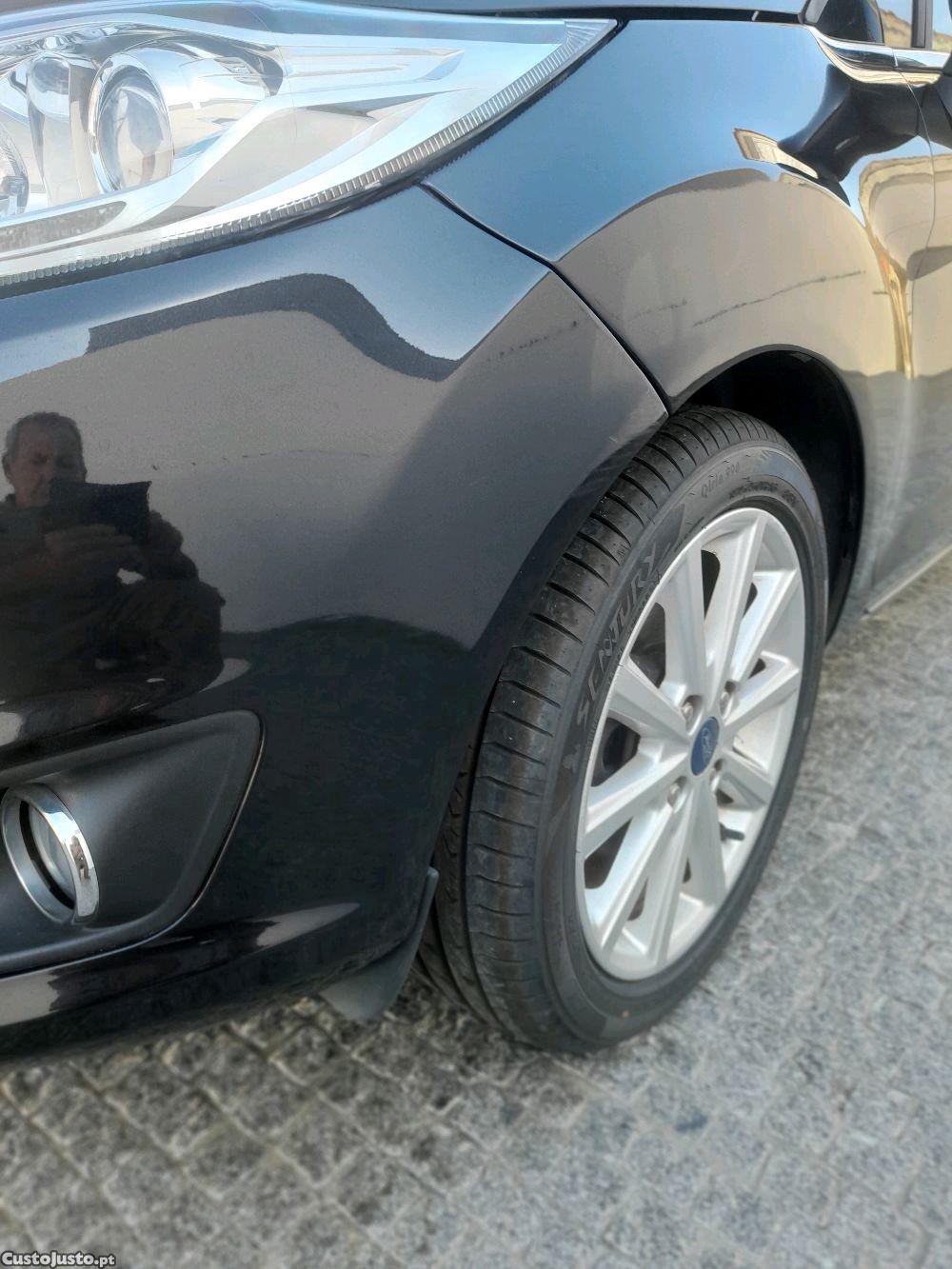Ford Fiesta 1000 ecoboost  turbo - 17 — photo 4