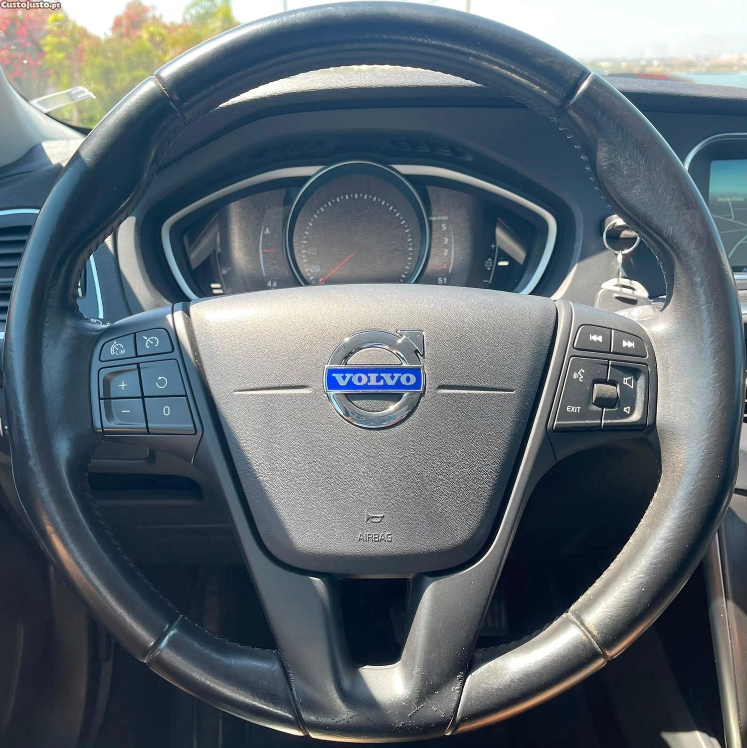 Volvo V40 1.6 D2 Summum Eco — fotografia 4