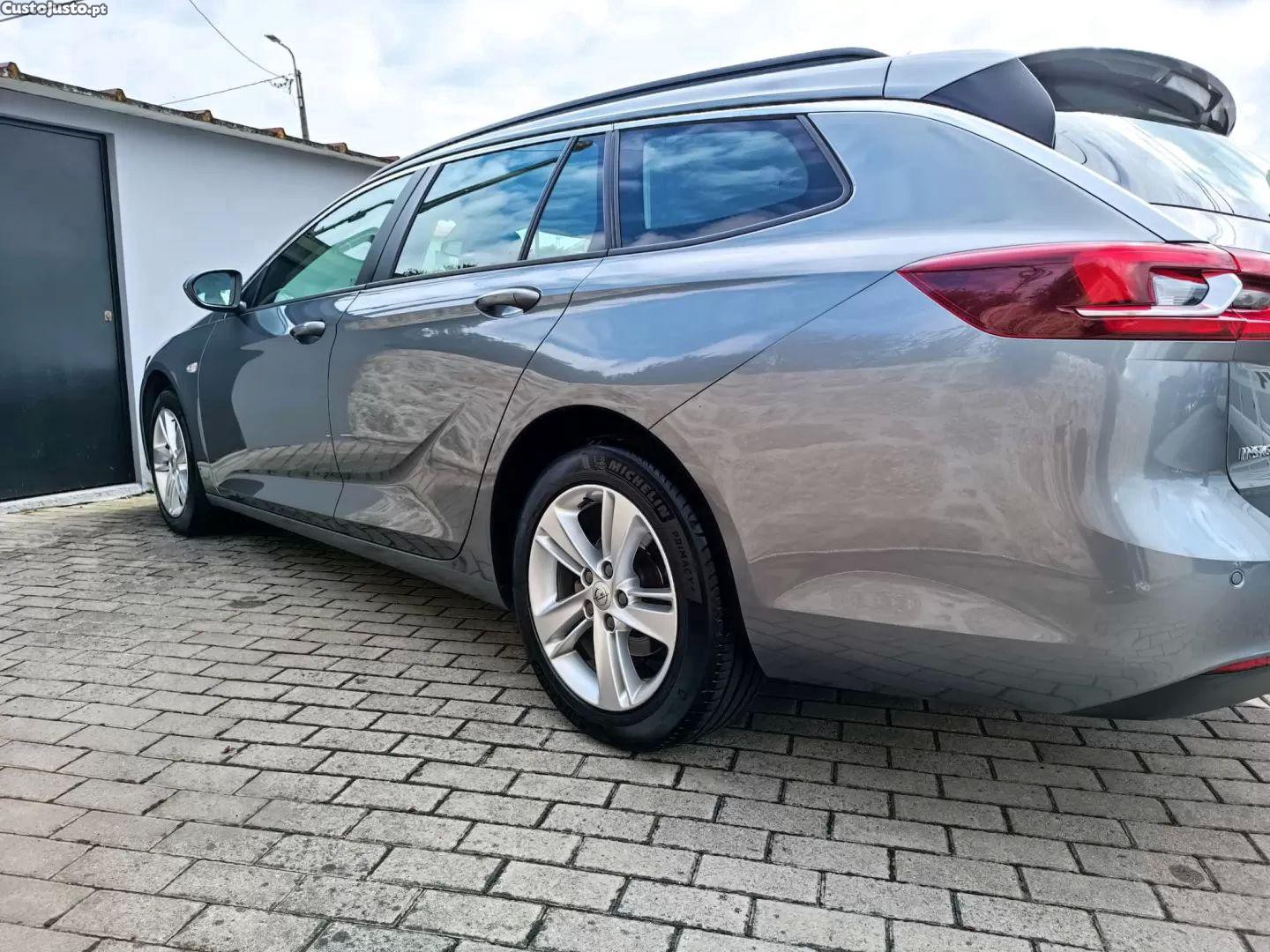 Opel Insignia 1.6 cdti dynamic — fotografia 16