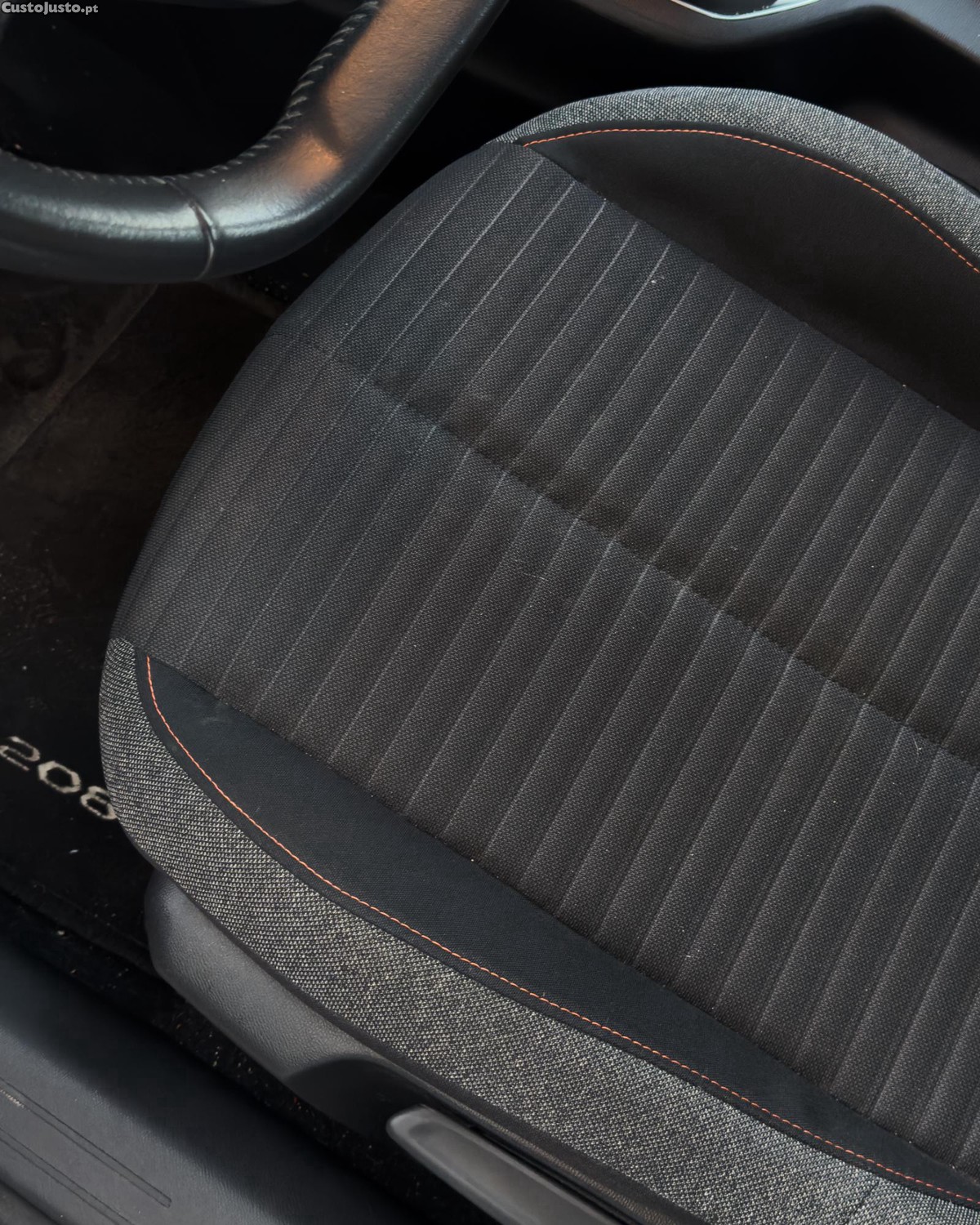 Peugeot 208 1.5 BlueHDi Active Business Pack — fotografia 3