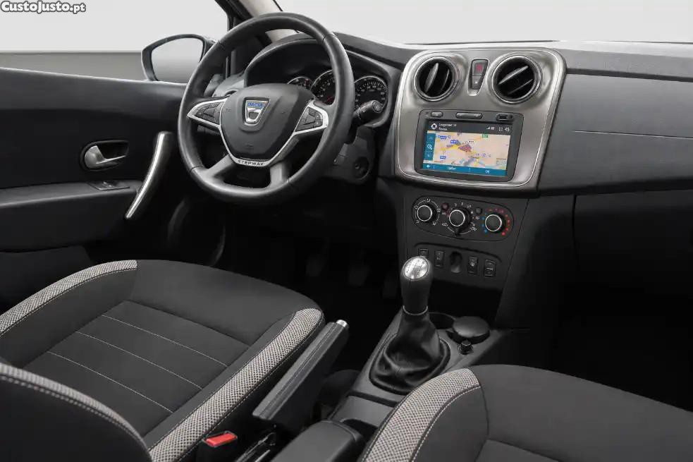 Dacia Sandero Stepway TCe 90 (S&S) Essential - 19 — photo 4