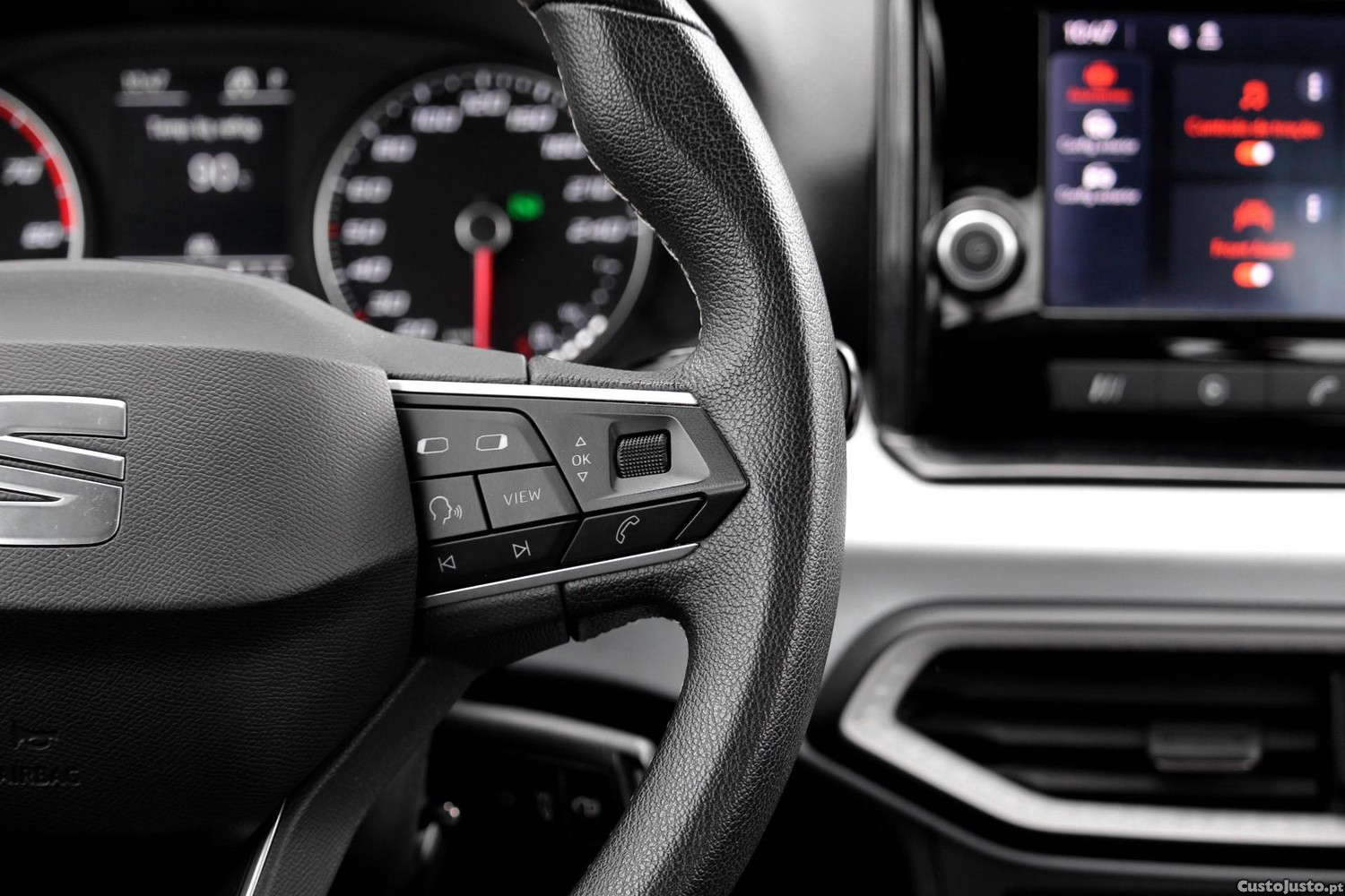SEAT Arona 1.0 TSI Style DSG — fotografia 4