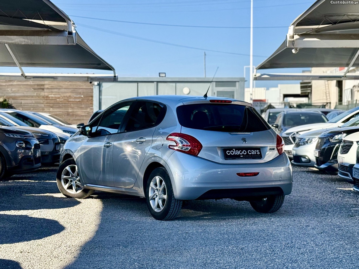 Peugeot 208 Style - 14 — photo 2