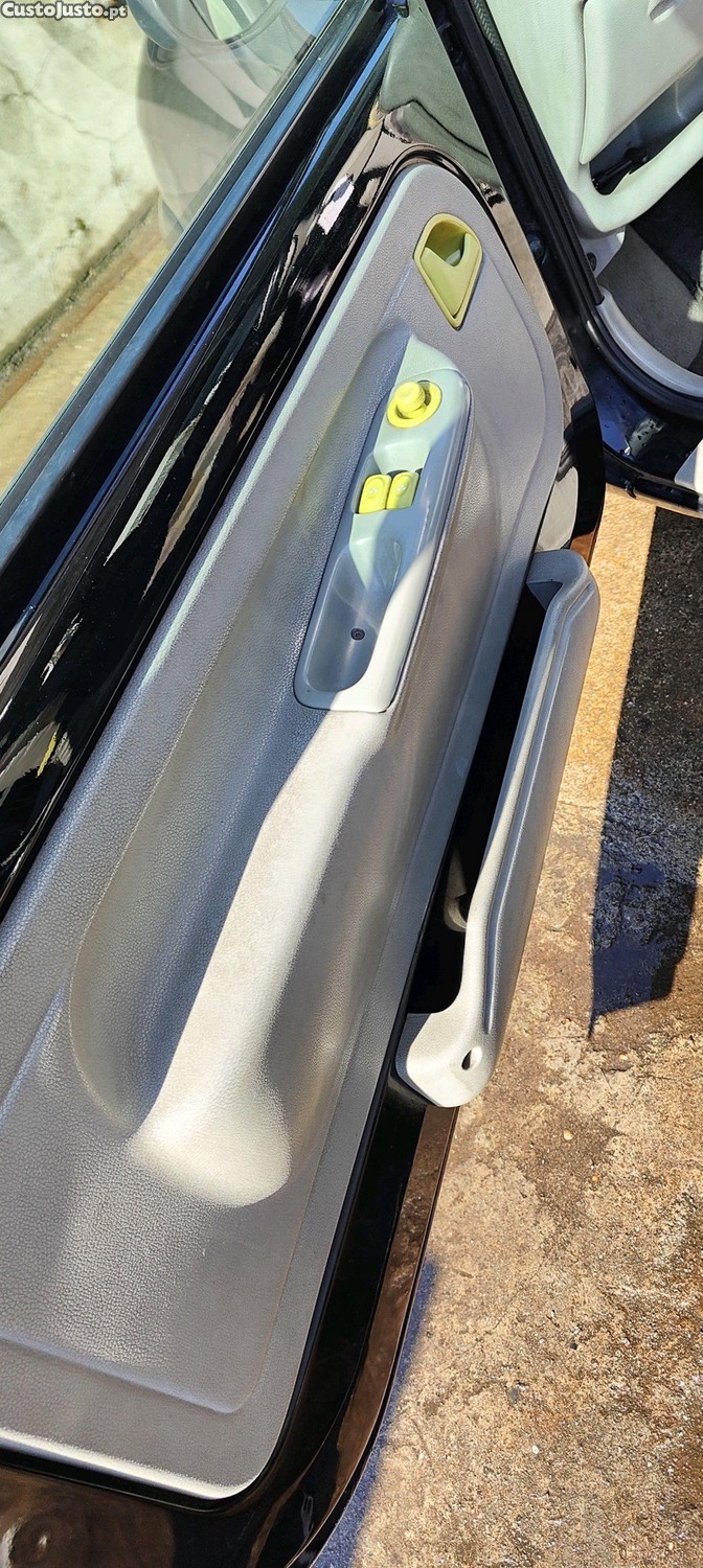 Renault Twingo — fotografia 9