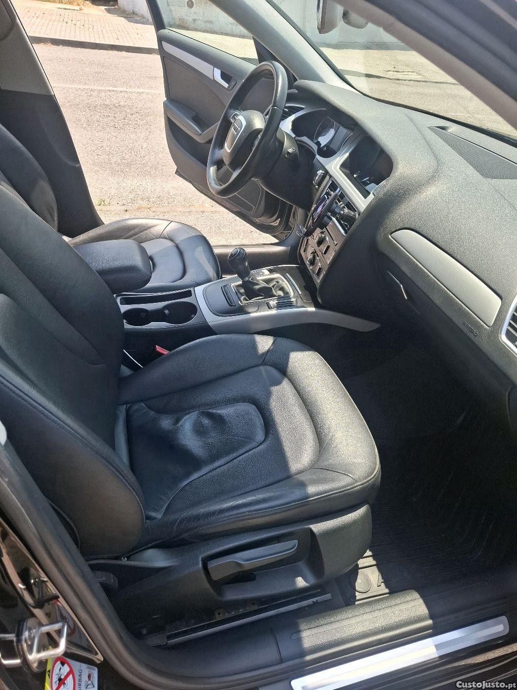 Audi A4 .B8 2.0TDI .192.000km Possibilidade Financiamento — fotografia 6