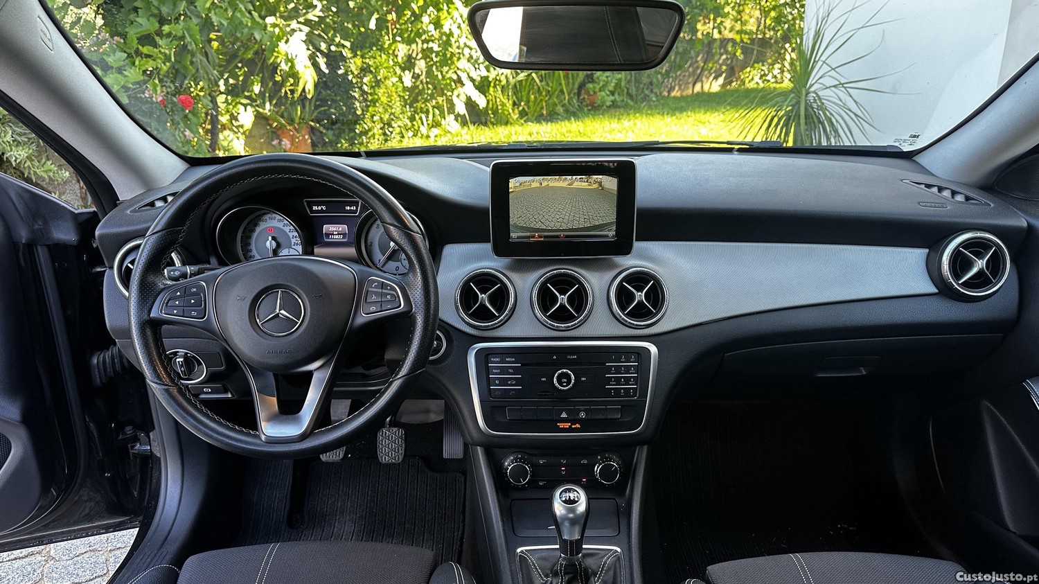 Mercedes-Benz CLA 180 Amg Line — fotografia 6