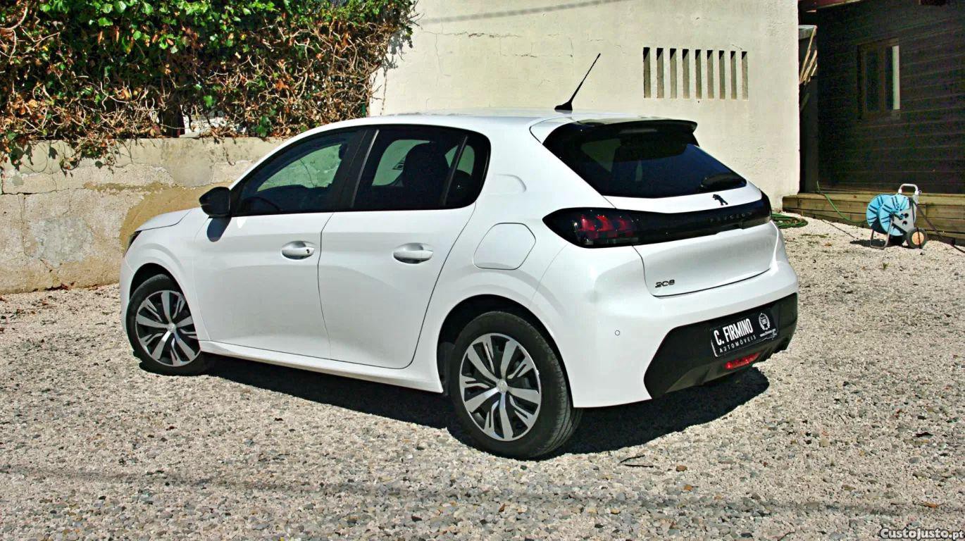 Peugeot 208 1.5 bluehdi allure — fotografia 14