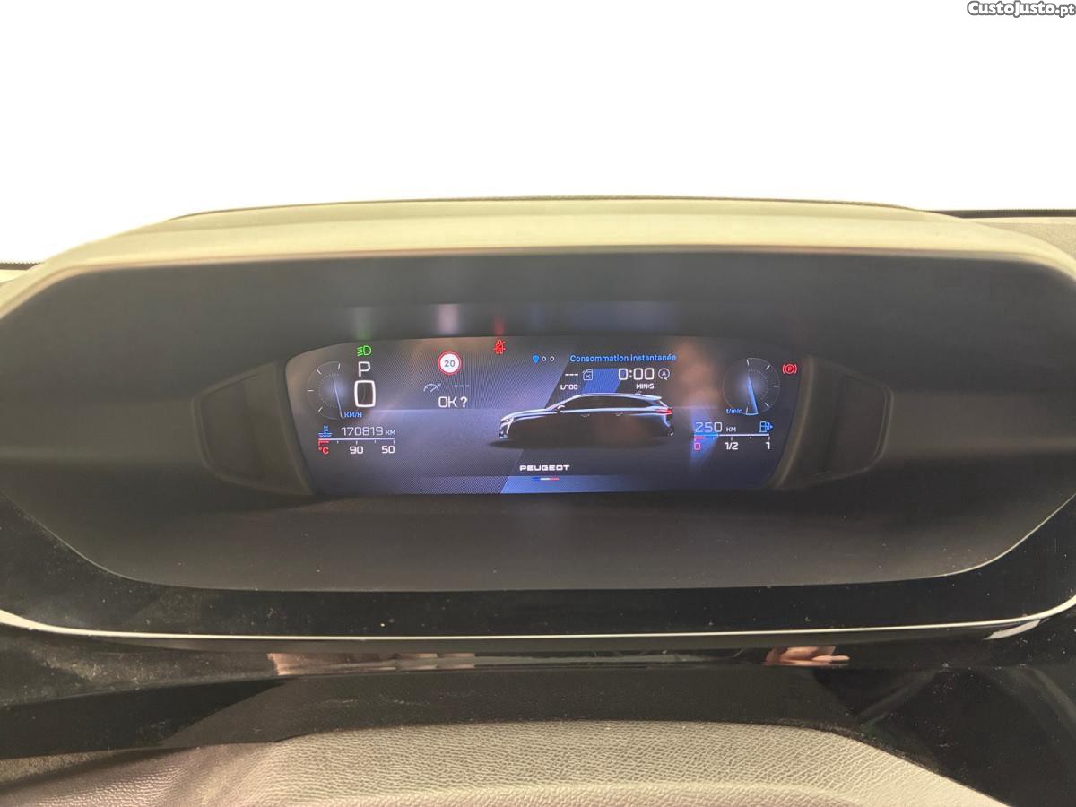 Peugeot 308 SW 1.2 PureTech Allure EAT8 — fotografia 4