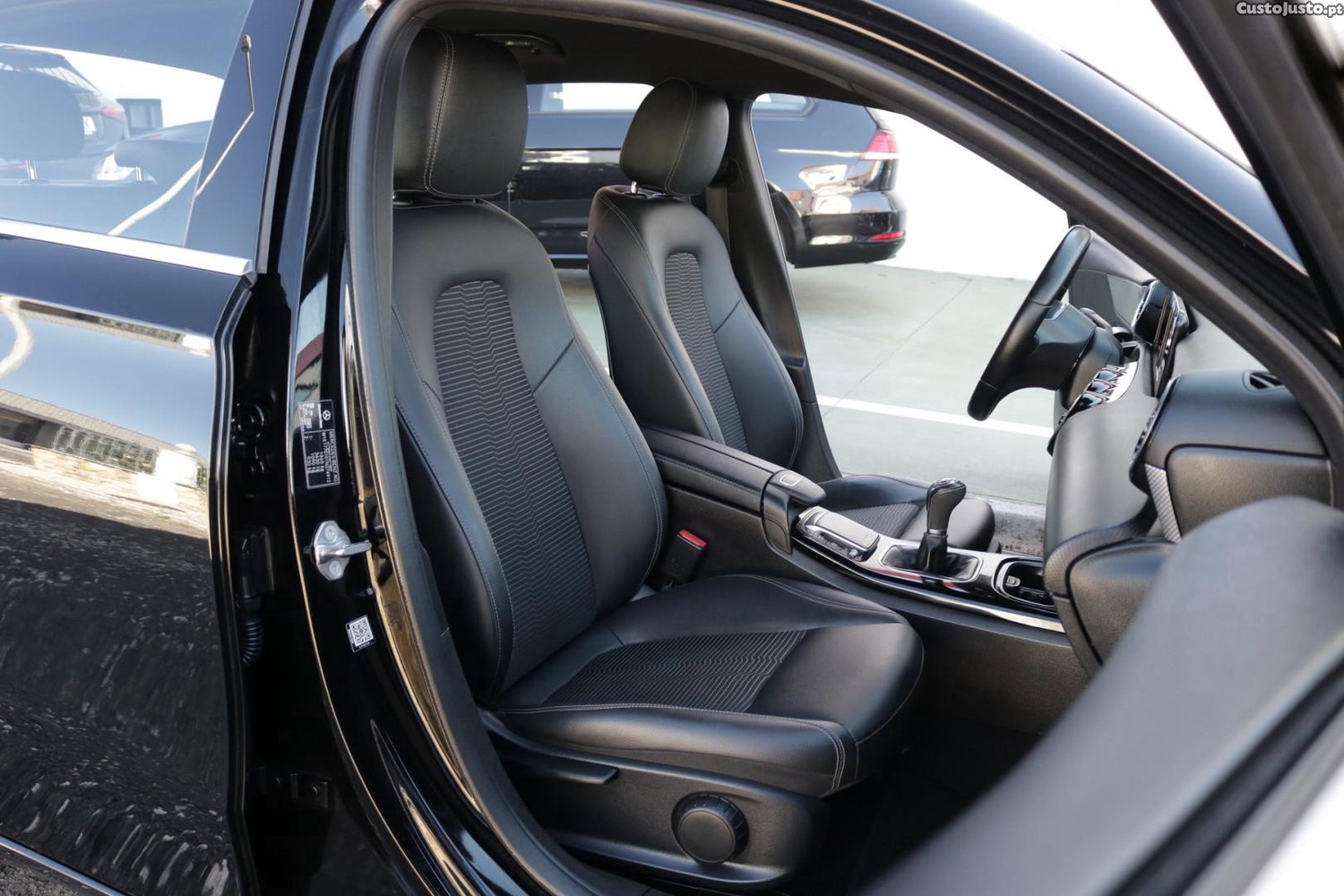 Mercedes-Benz A 180 d Progressive 2.0 116cv — fotografia 42