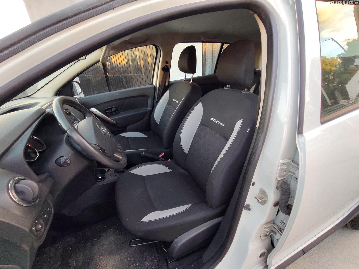 Dacia Sandero Dacia Sandero TCe 90 S&S Easy-R Comfort - 16 — photo 4