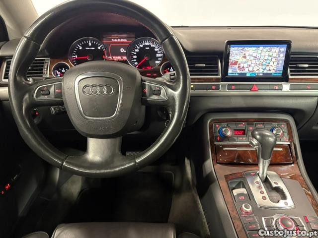 Audi A8 3.0 TDI V6 Quattro Triptronic — fotografia 5
