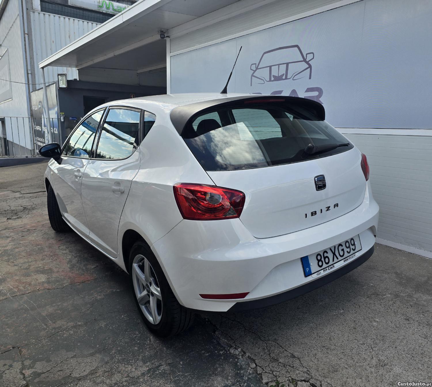 Seat Ibiza 1.2 TDi - 12 — photo 4