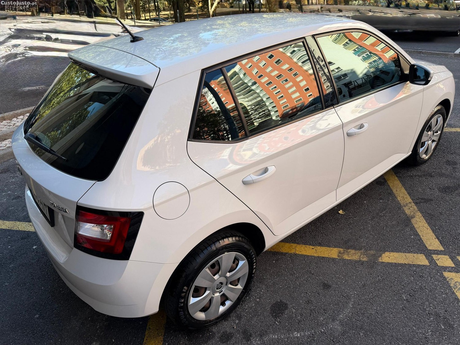 Skoda Fabia 1.0 Active - 18 — photo 5