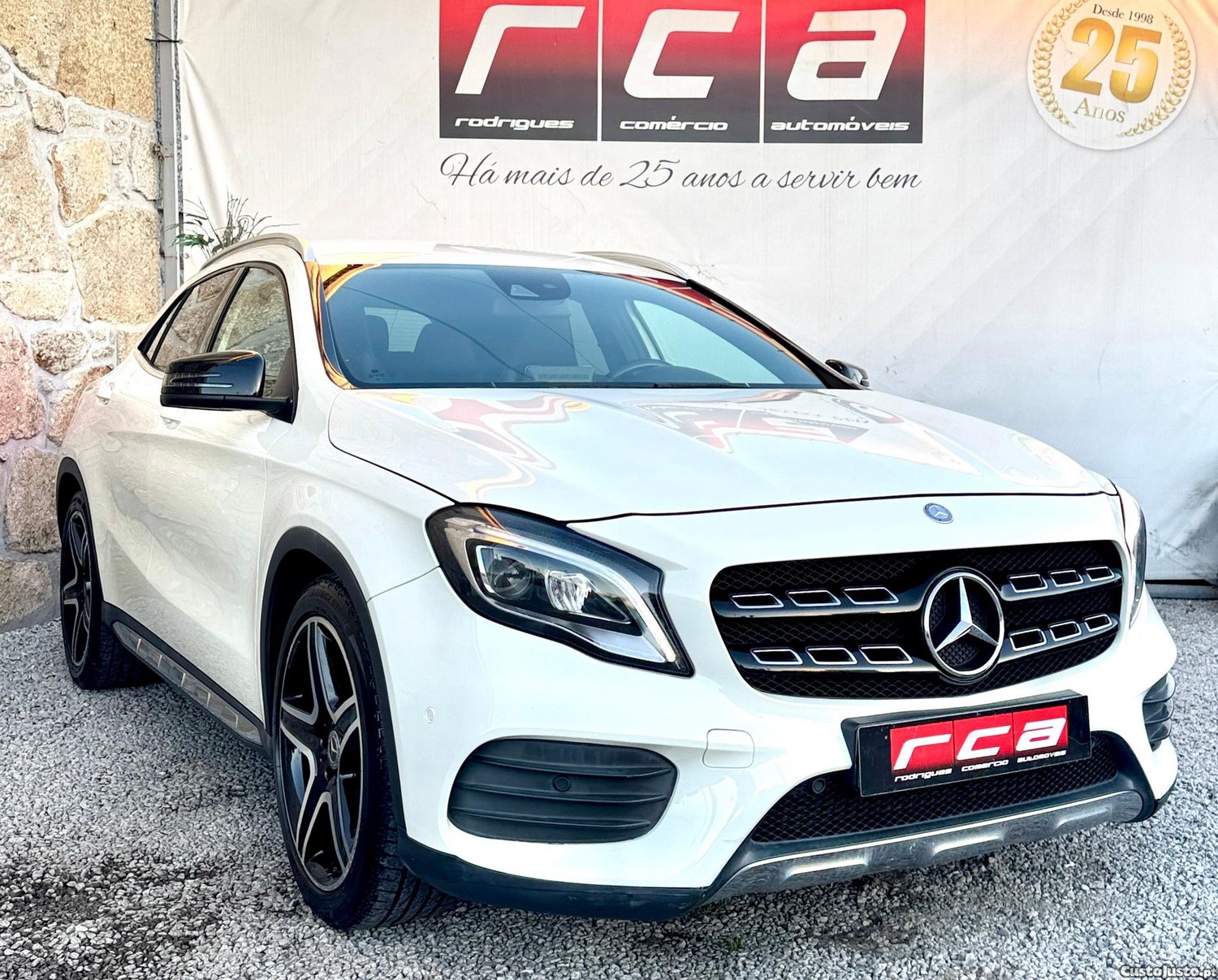 Mercedes-Benz GLA 180 d AMG Line Aut. - 17 — photo 3