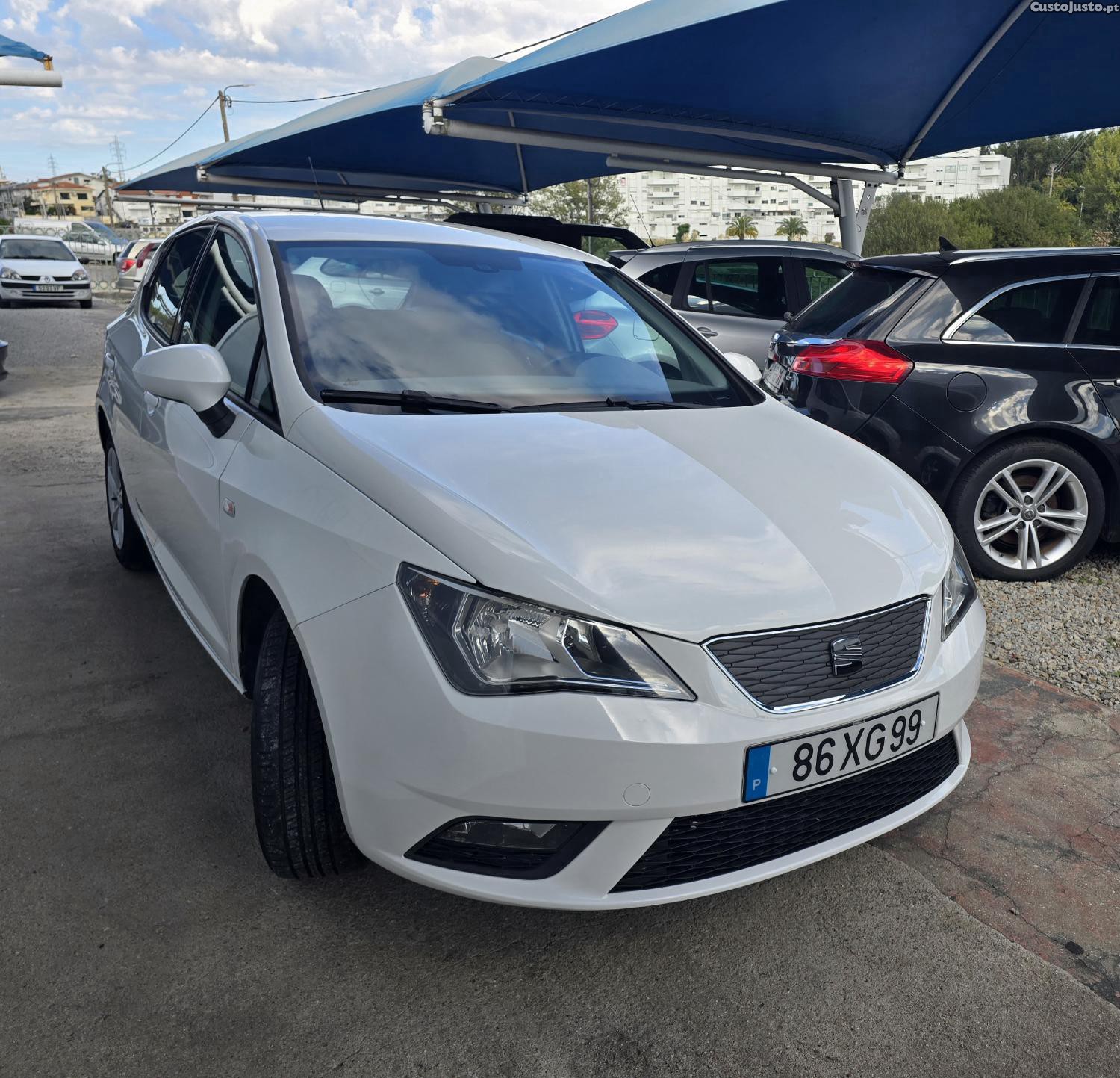 Seat Ibiza 1.2 TDi - 12 — photo 2