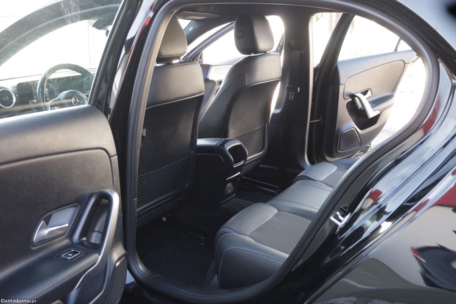 Mercedes-Benz A 180 d Progressive 2.0 116cv — fotografia 38