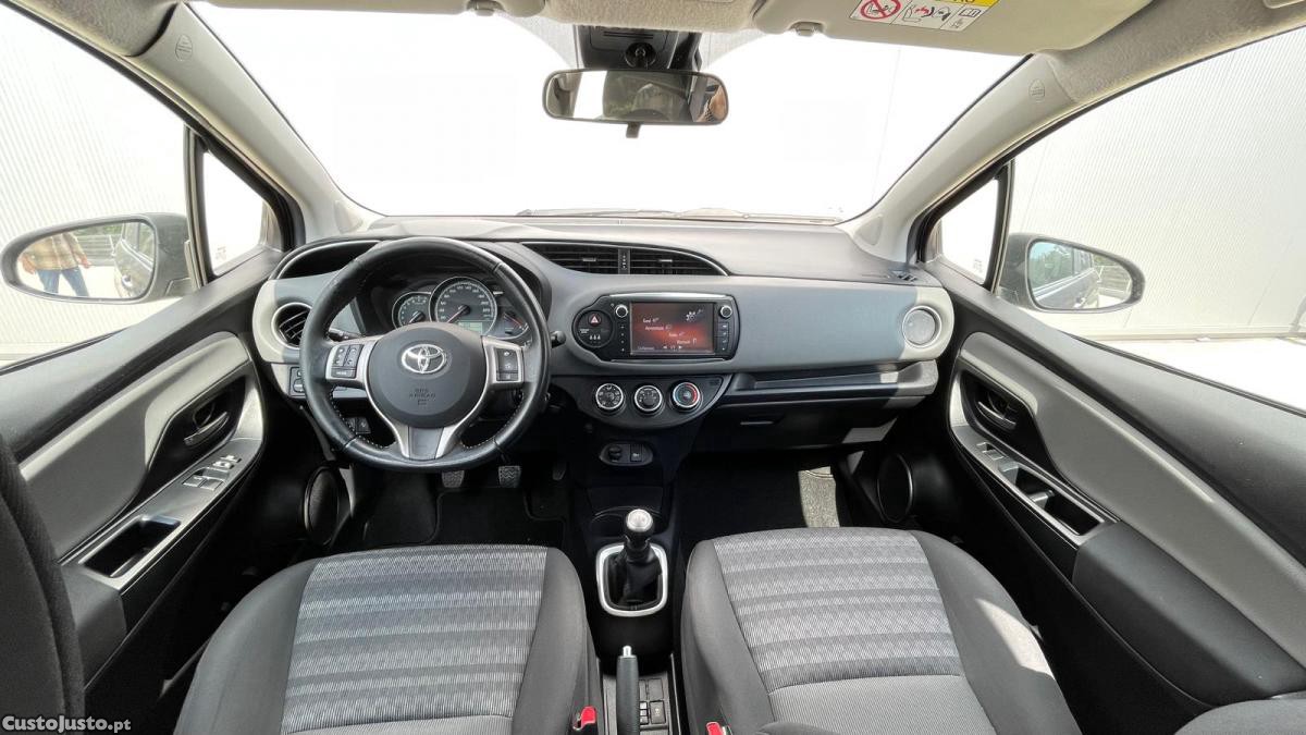 Toyota Yaris Edition S - 17 foto 5