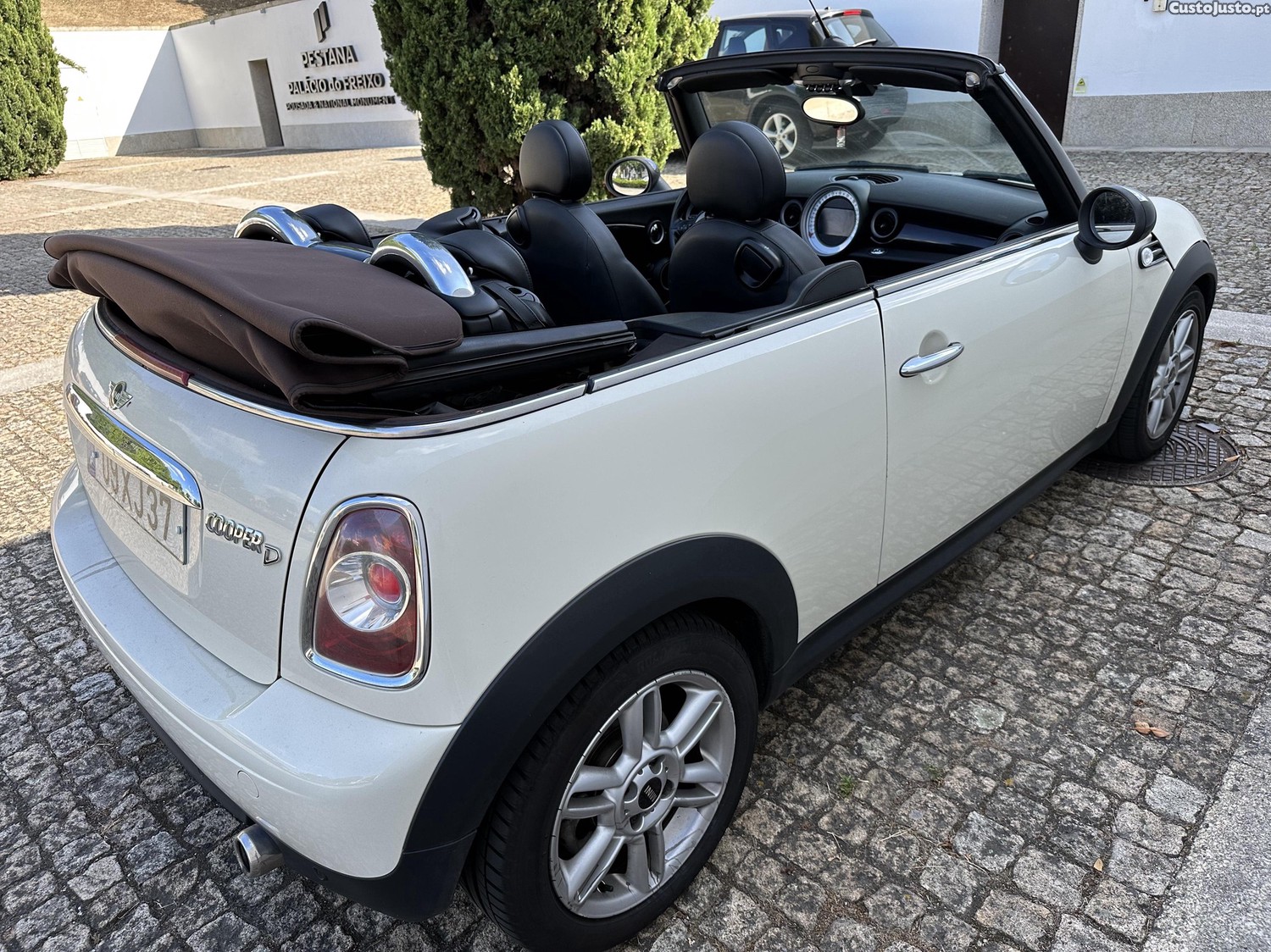 MINI Cabrio Cooper D Cabrio 2011 - 11 foto 4