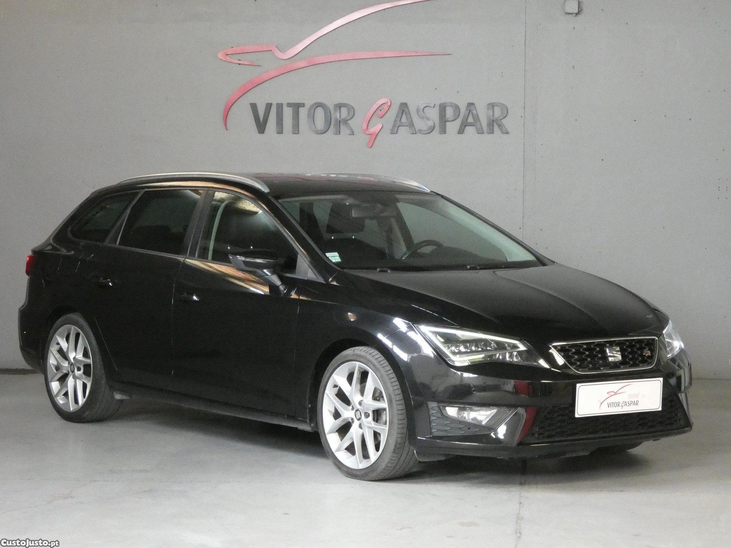 SEAT Leon 2.0 TDI FR DSG — fotografia 15