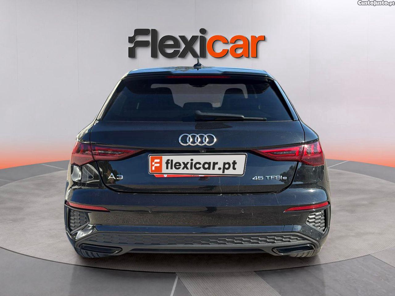 Audi A3 Sportback 45 TFSIe S line - 24 — photo 5