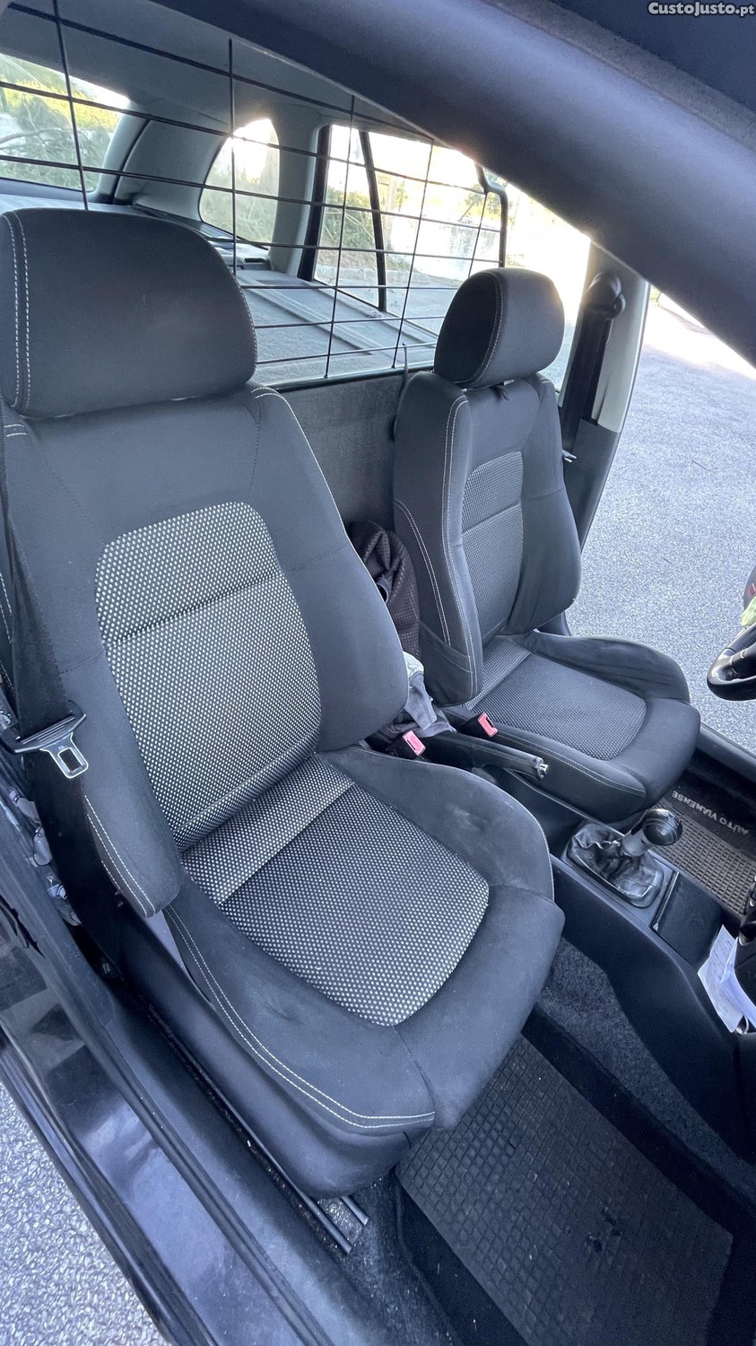 Skoda Fabia 1.4 tdi — fotografia 6